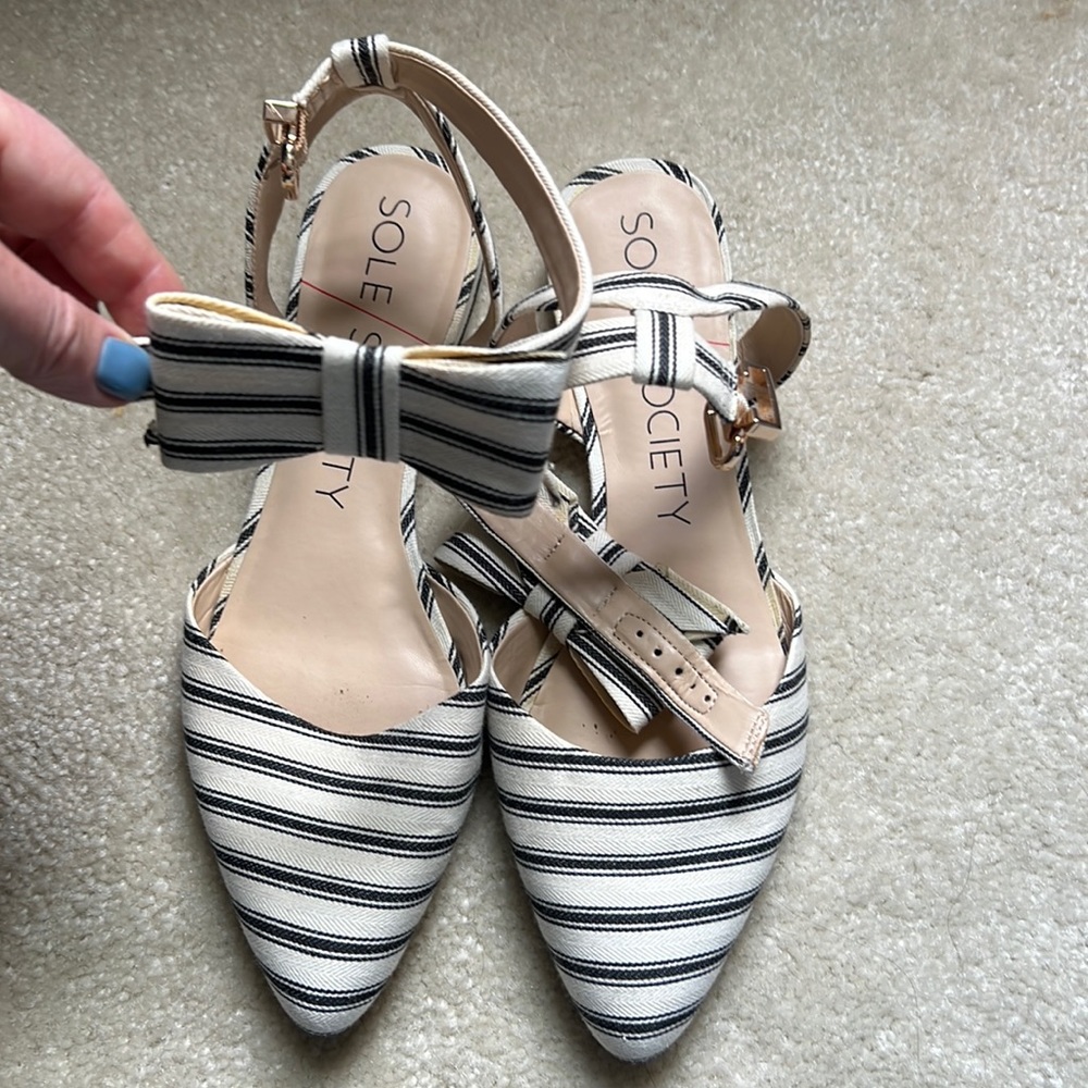 Cute bow tie some society flats